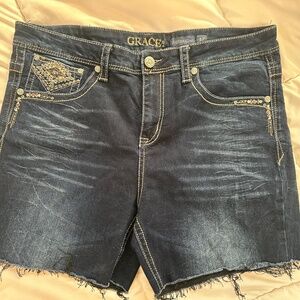 Grace shorts 17